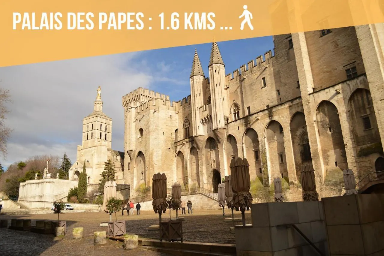 Rempart City Logement Entier Avignon 0*,